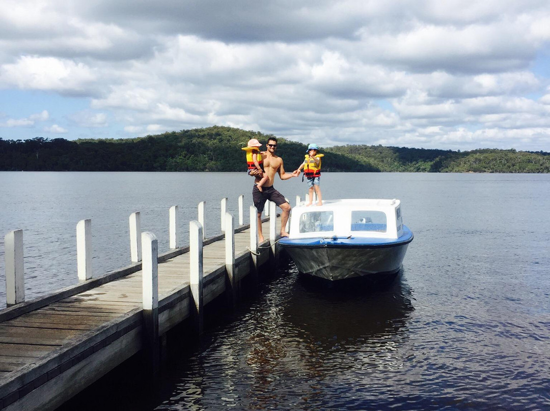 Bucklands Jetty Boat Hire景点图片