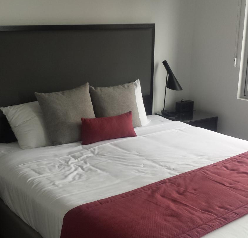 米切尔H公寓酒店