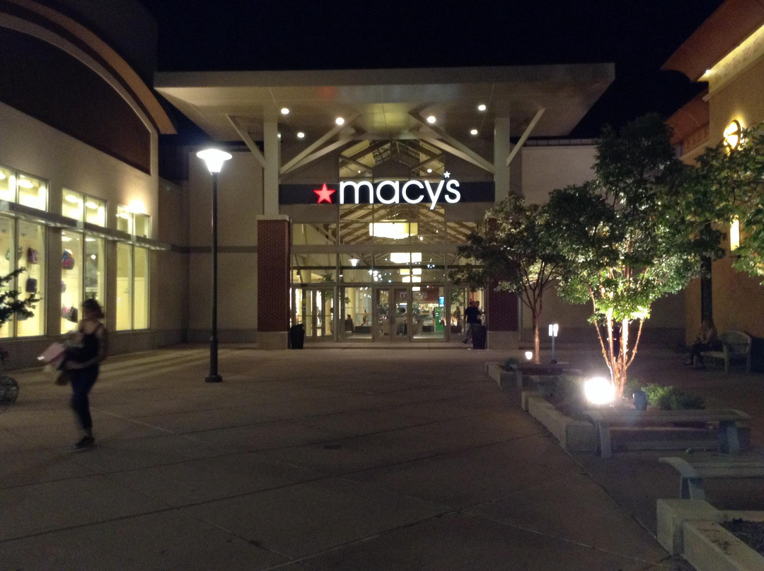 Freehold Raceway Mall景点图片