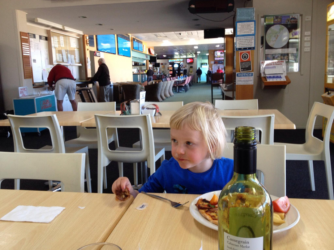 The Big Lawn Bowl-Lake Cathie必去景点