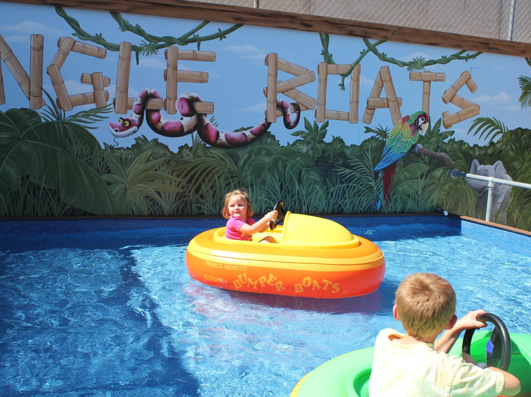 Cherry Hill Water Park景点图片