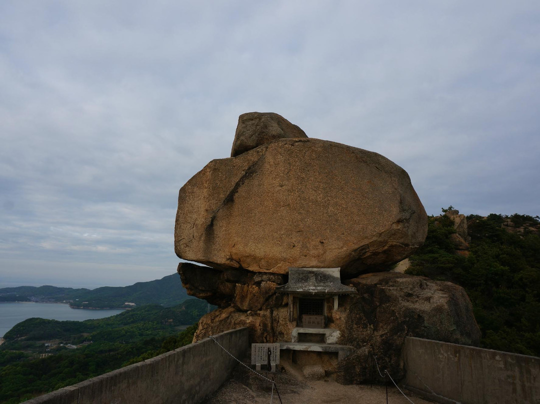 Kasaneiwa (Piled Rocks)景点图片