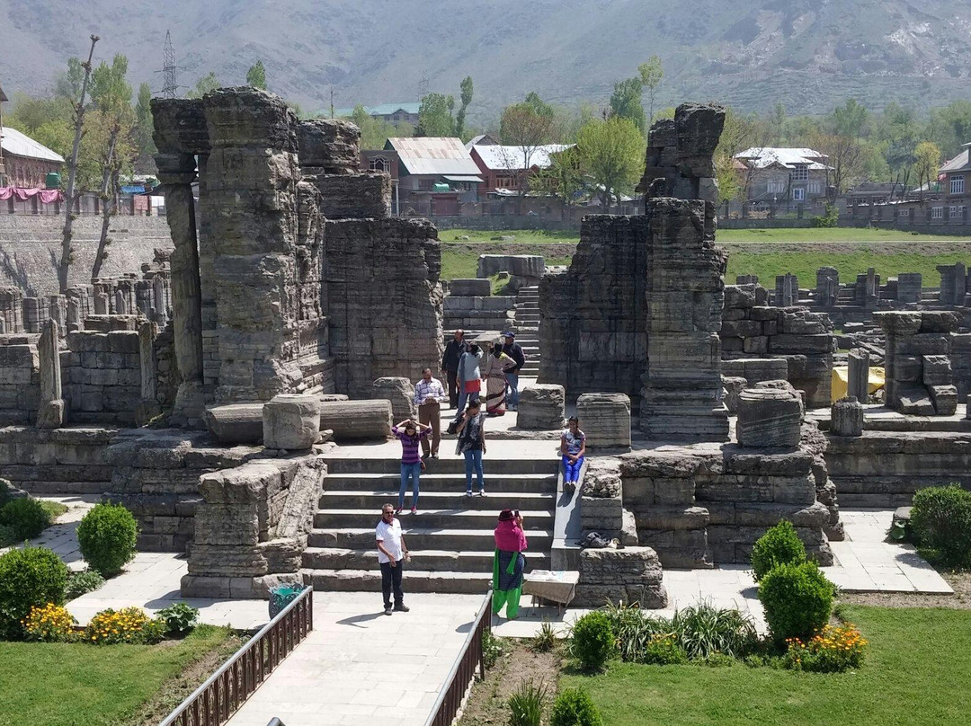 Avantishwar Temple景点图片
