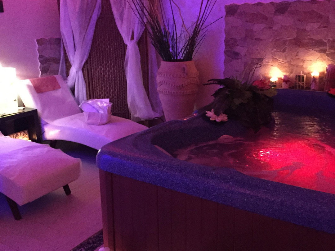 I Devin - Centro Benessere, Estetica e Parrucchiere-Acerra必去景点