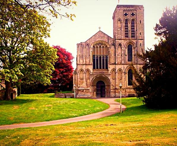 St Mary's Priory Church景点图片