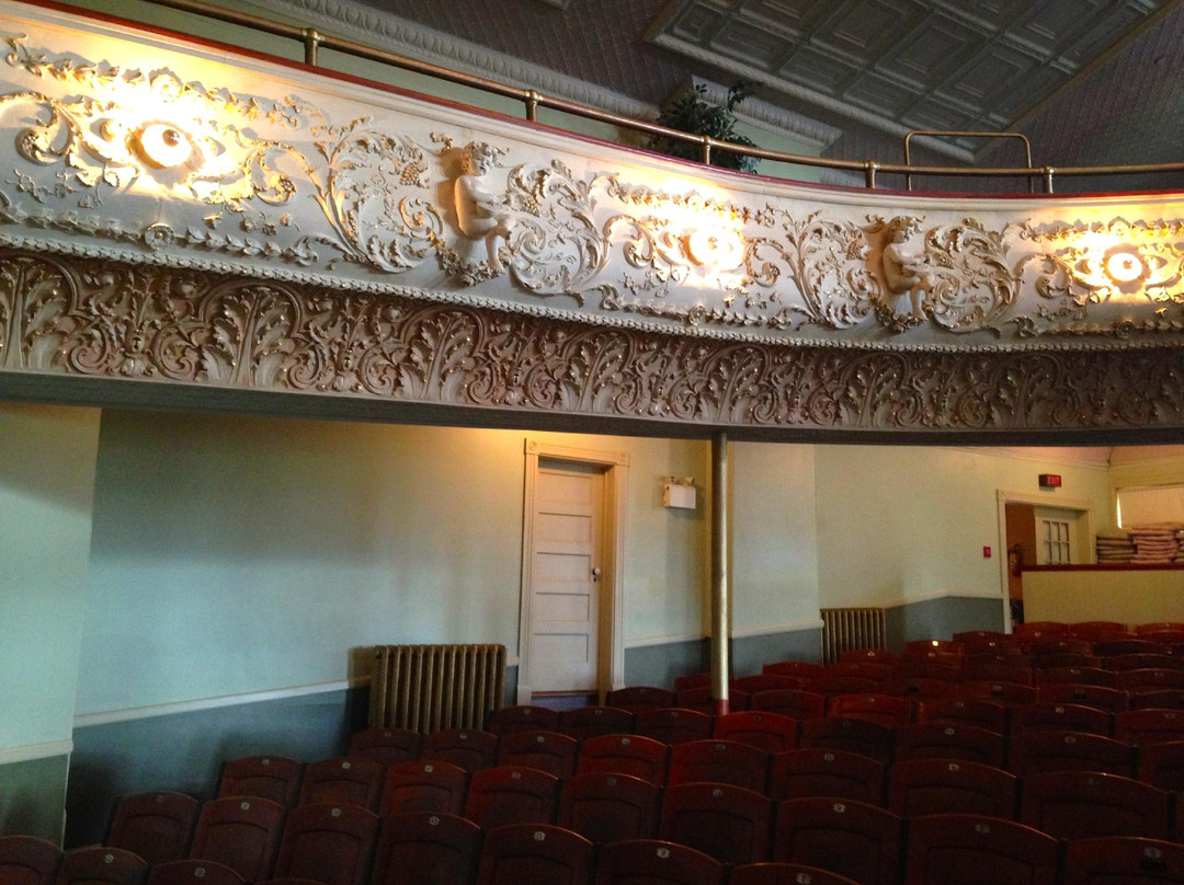 Haskell Free Library and Opera House-Stanstead必去景点