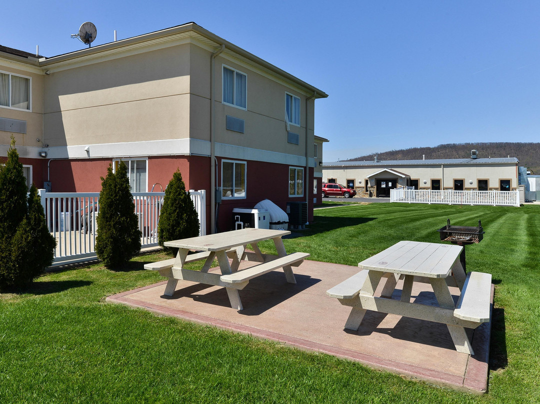 Best Western Nittany Inn Milroy主图