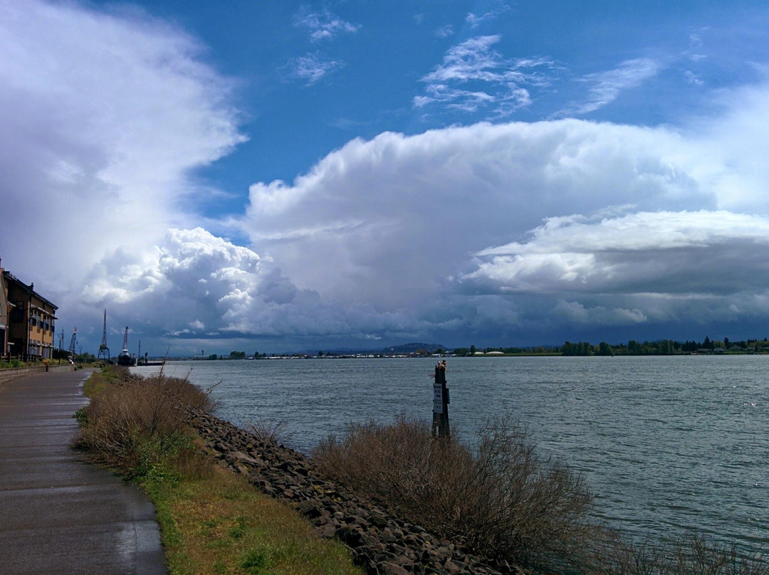 Waterfront Renaissance Trail-温哥华必去景点