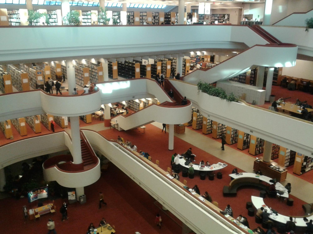 多伦多公共图书馆-多伦多必去景点