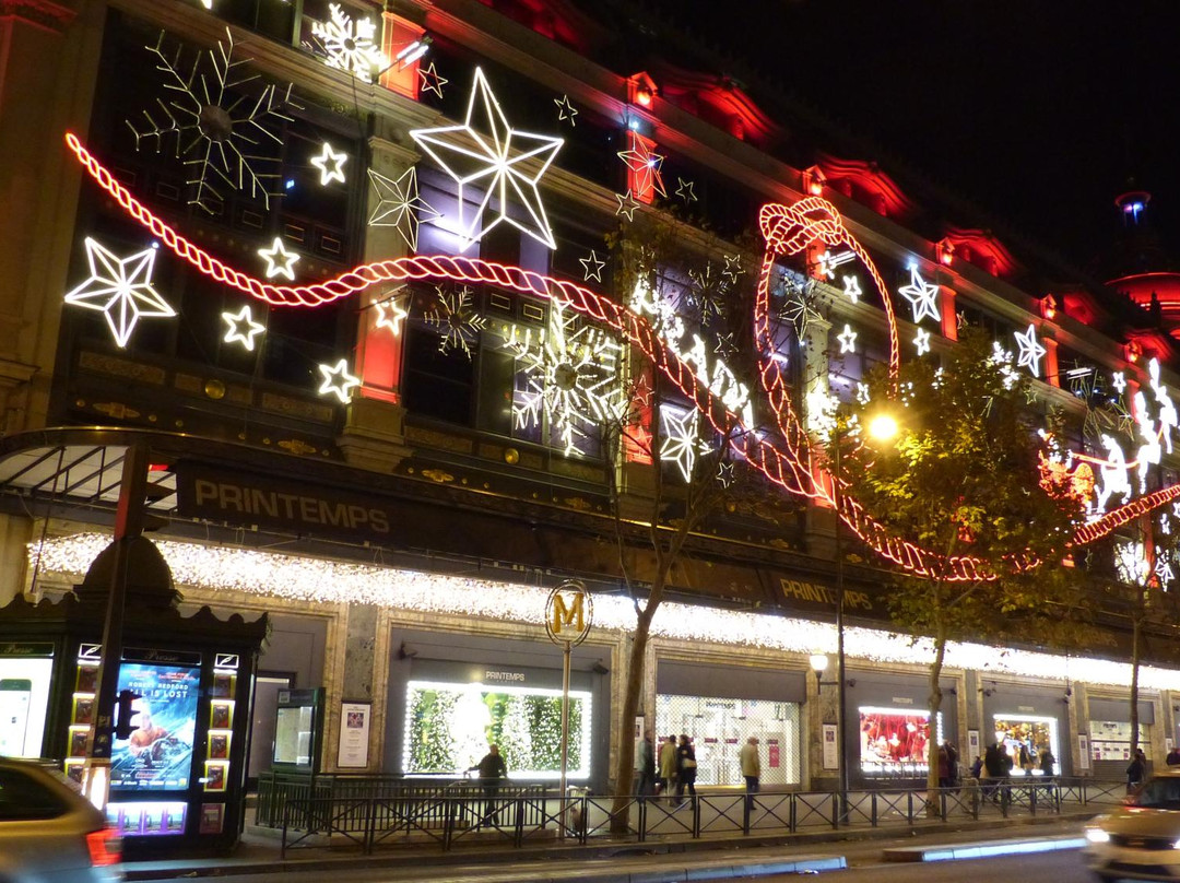 法国春天百货-巴黎必去景点