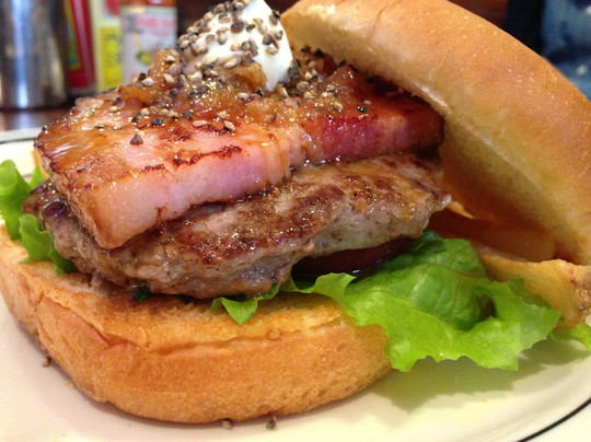 ヴィレッジヴァンガード ダイナー イオンレイクタウン