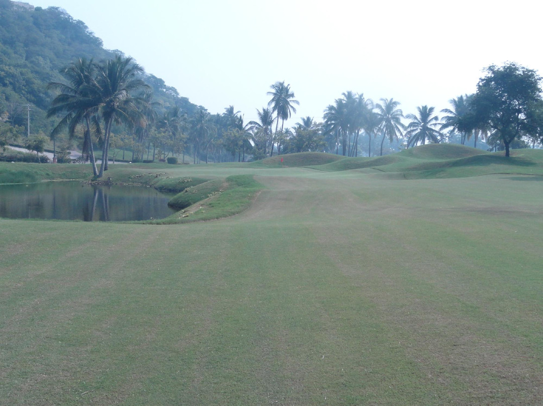 Isla Navidad Golf Course-曼萨尼约必去景点
