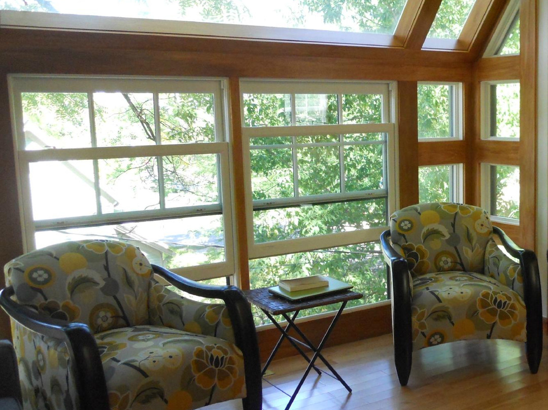 Baxter House Bed & Breakfast and Apartment