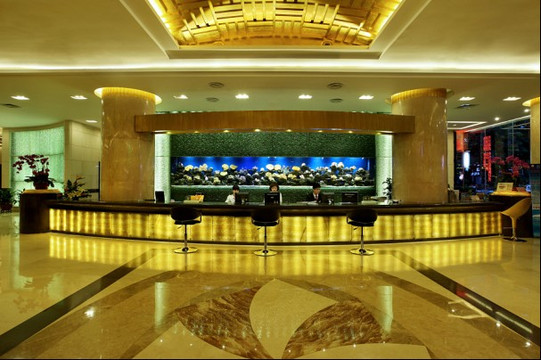 鸿丰大酒店主图