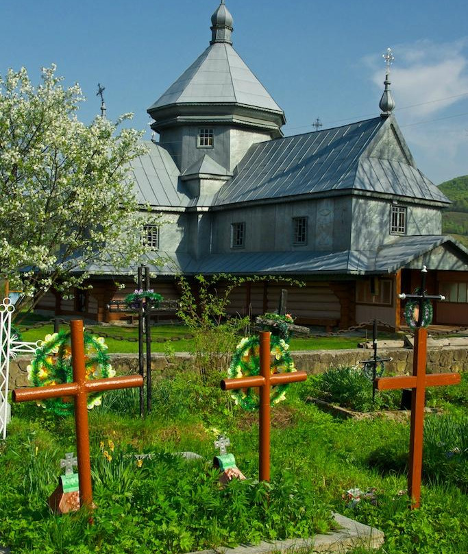 St. Michael's Wooden Church-Yaremche必去景点