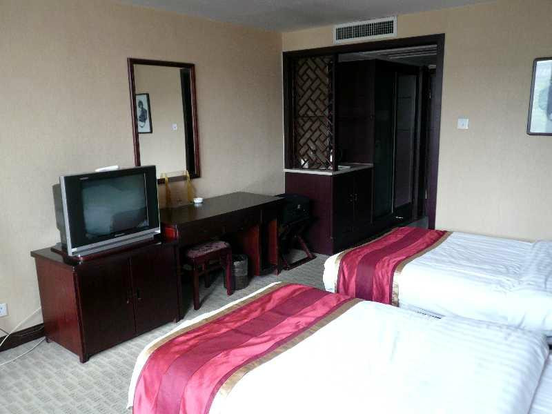 名雅儒家大饭店主图