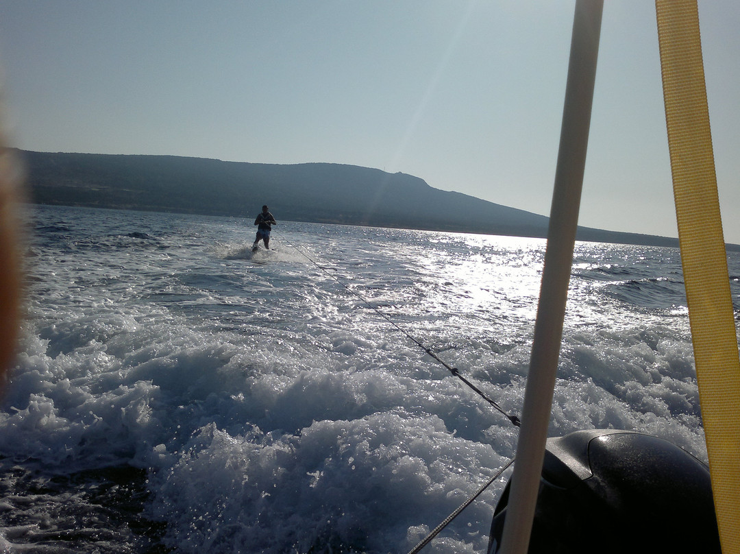 Latchi Watersports Centre-Latchi必去景点