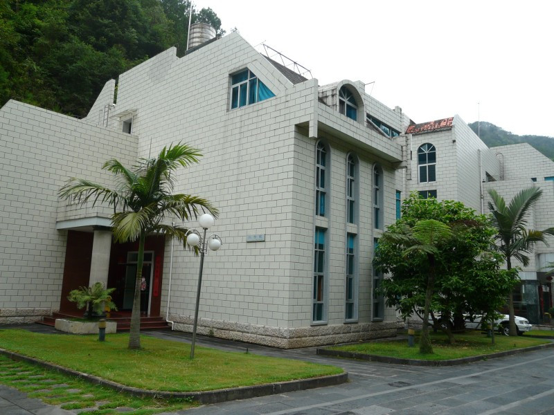 腾冲热海温泉度假酒店·美女池主图