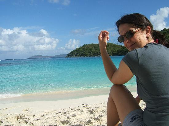 Hawksnest Beach-维尔京群岛国家公园必去景点