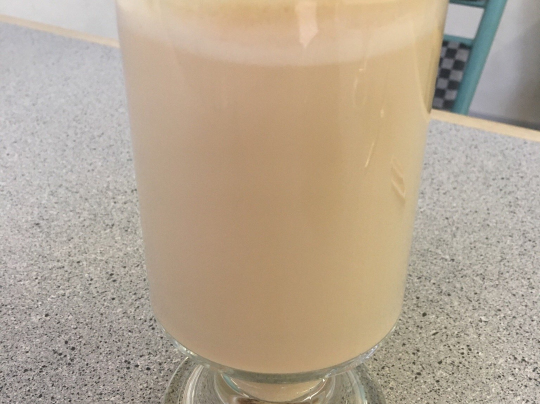 Leslie's Coffee Lounge