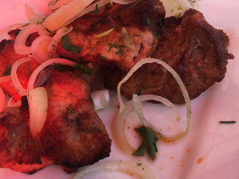 Vodstroy餐馆和美食-U Bori