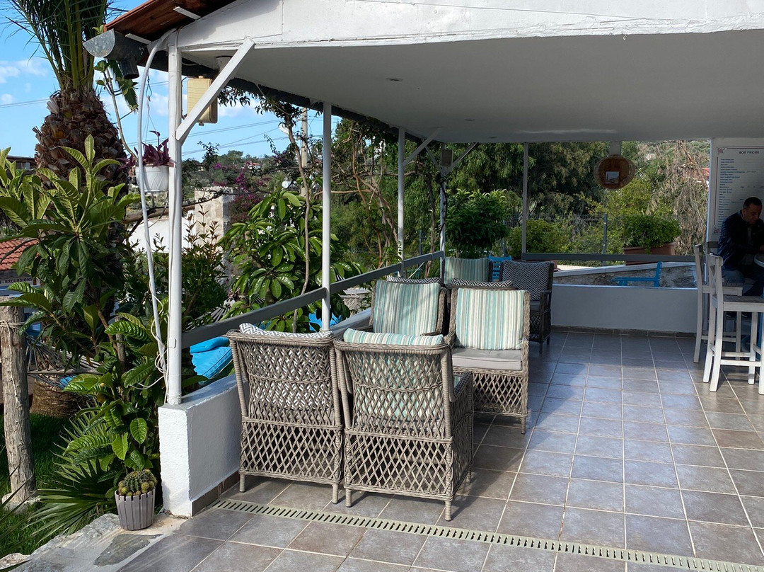 Golden Lighthouse Hotel主图