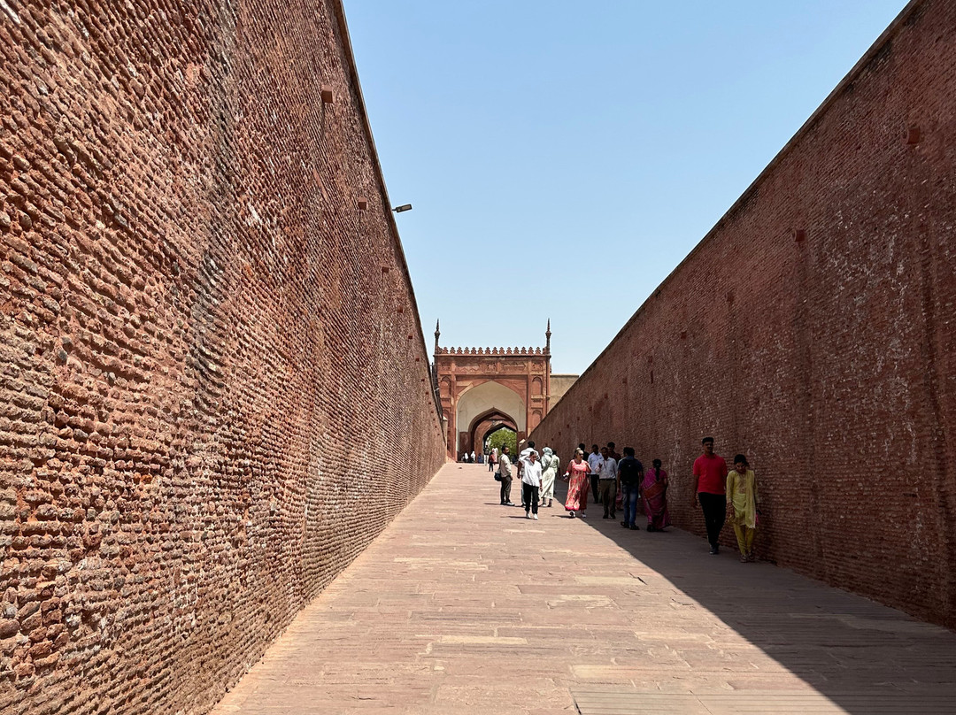 Keeper Landwey-阿格拉必去景点