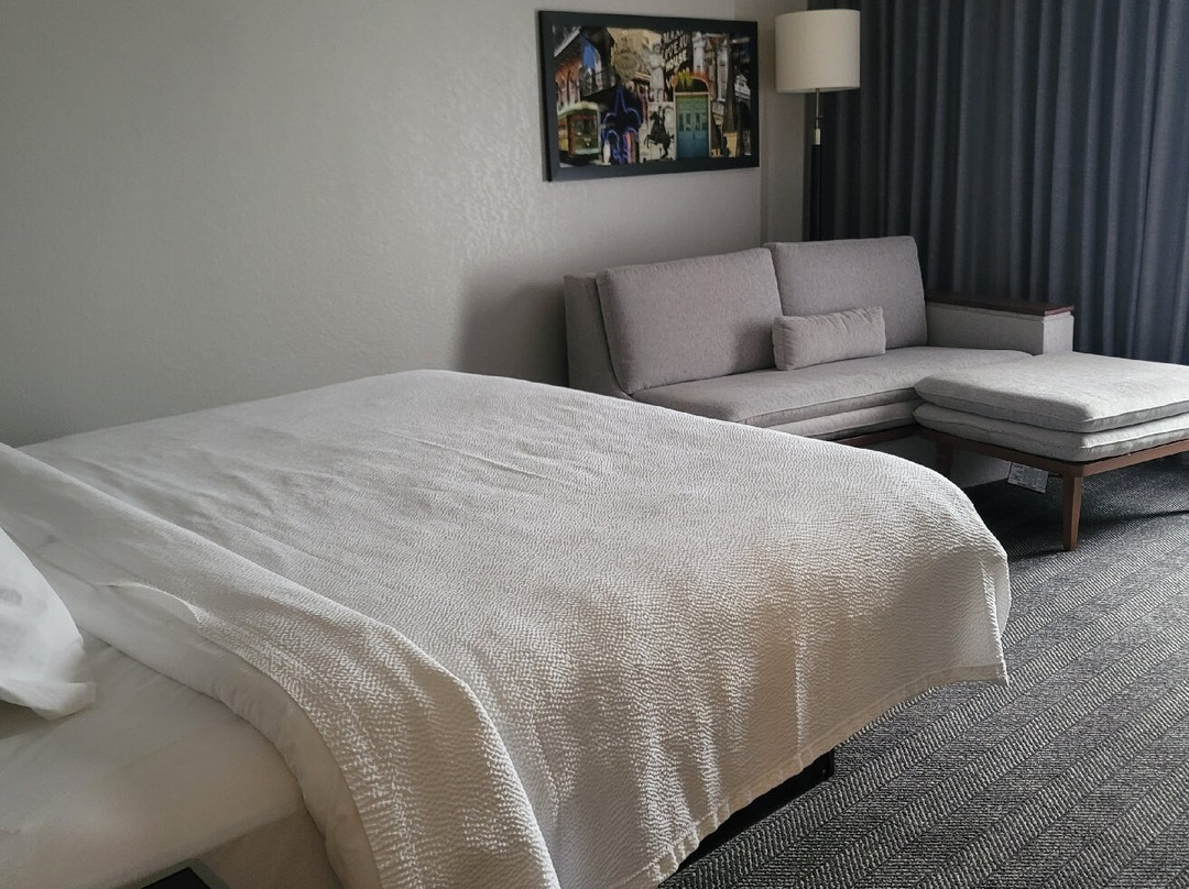 Courtyard by Marriott New Orleans Metairie主图