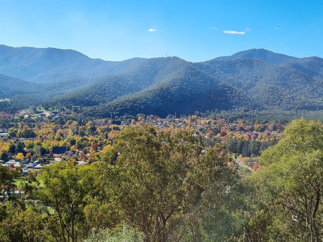 Huggins Lookout-布赖特必去景点