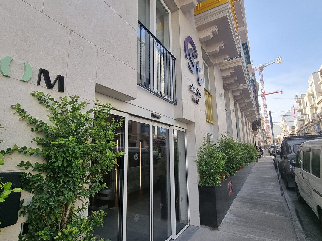 格齐拉酒店住宿-Alavits Hotel by ST Hotels