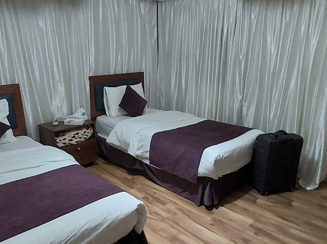 Space Village Luxury Camp主图