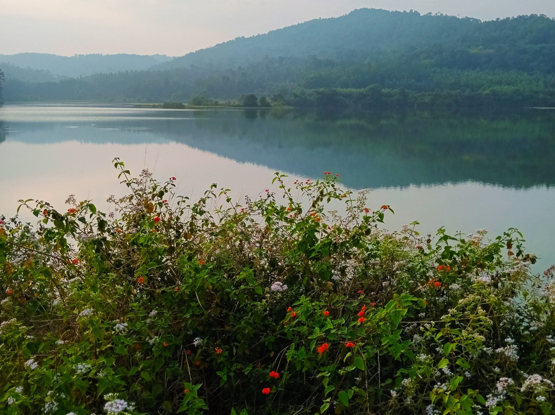 Hirekolale Lake景点图片