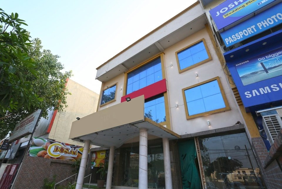 OYO 8576 Hotel Jiwan Plaza主图