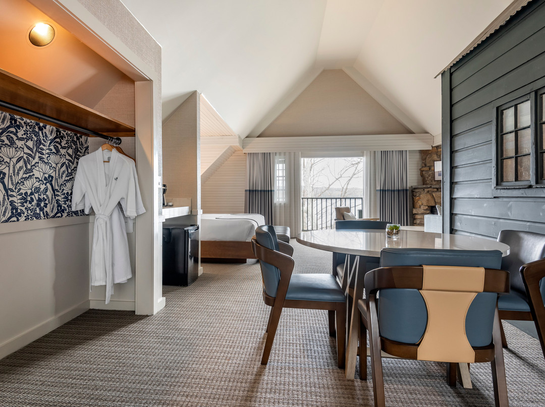 米尔瀑布彻奇兰丁酒店主图