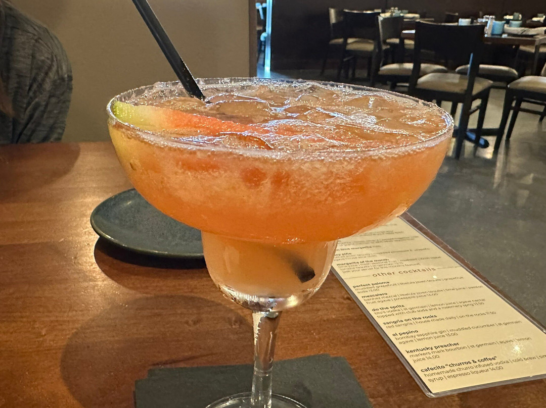 Uncle Julio's Naples