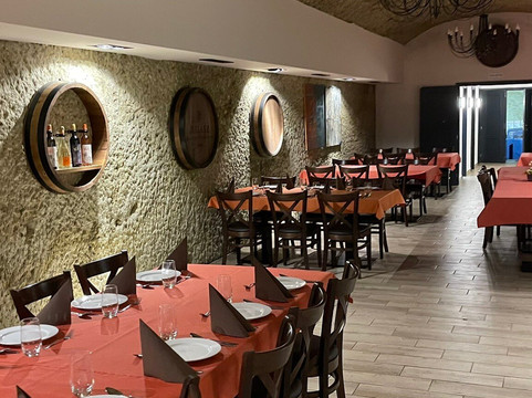 Küvé Bisztró És Borbár