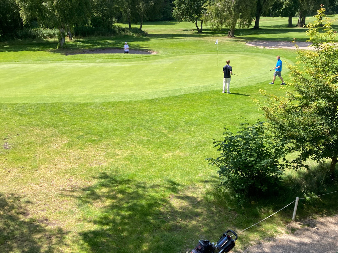 Sct Knuds Golfklub-尼堡必去景点