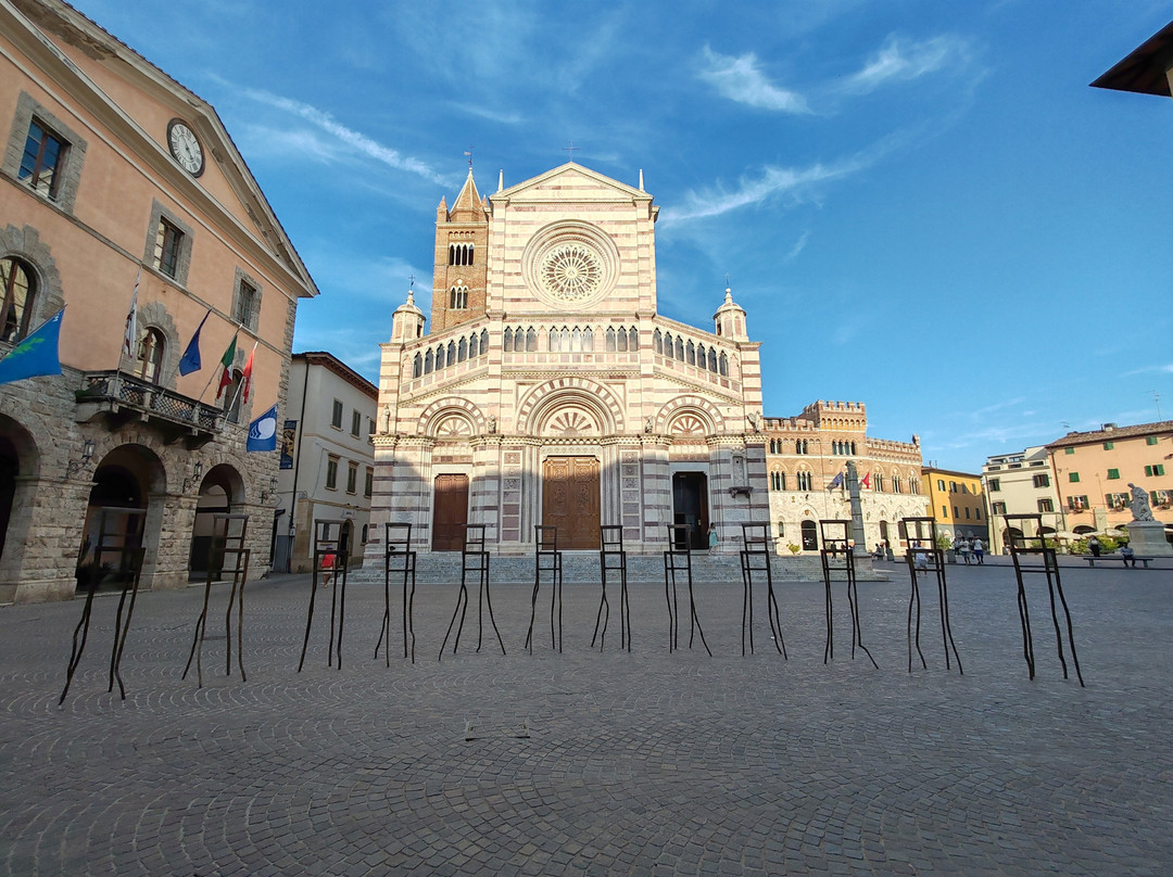Piazza Dante景点图片