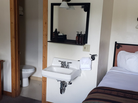 老忠实小木屋旅馆主图