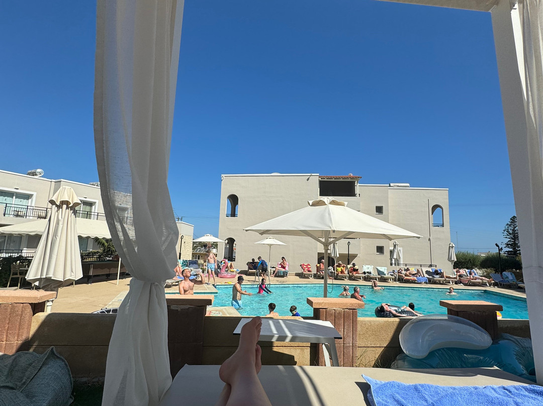 彩虹公寓酒店主图