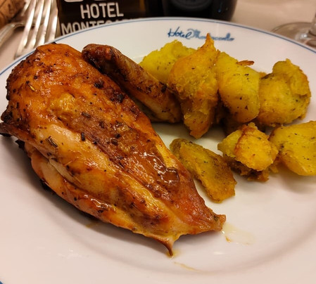 Hotel Montecarlo主图