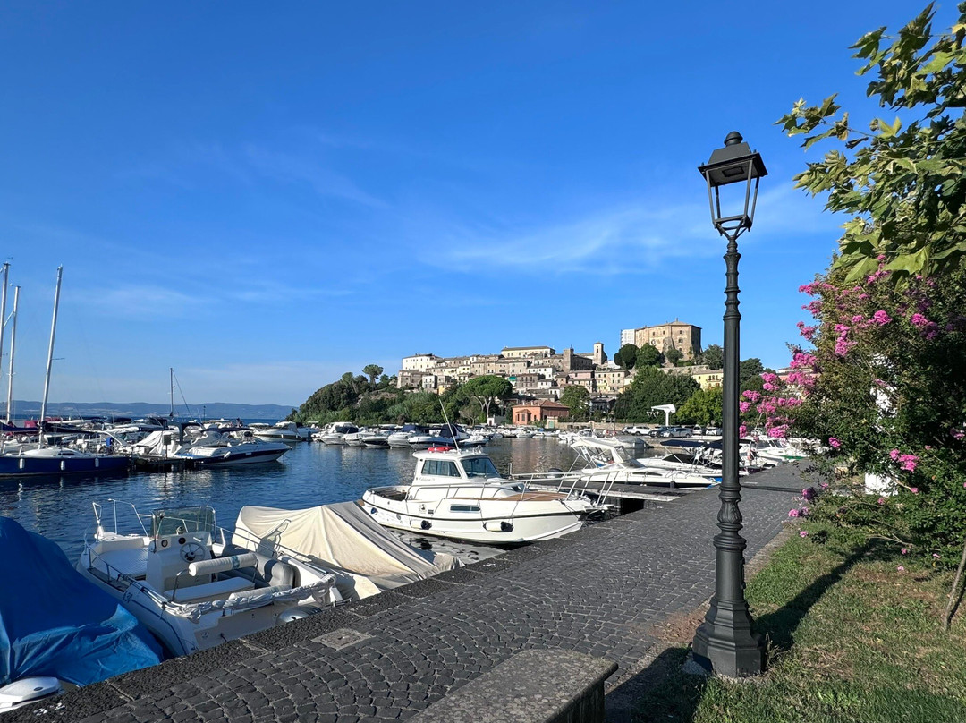 Porto Turistico-Capodimonte必去景点