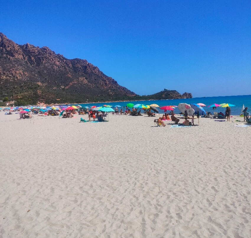 Spiaggia Foxi Manna-Marina di Tertenia必去景点