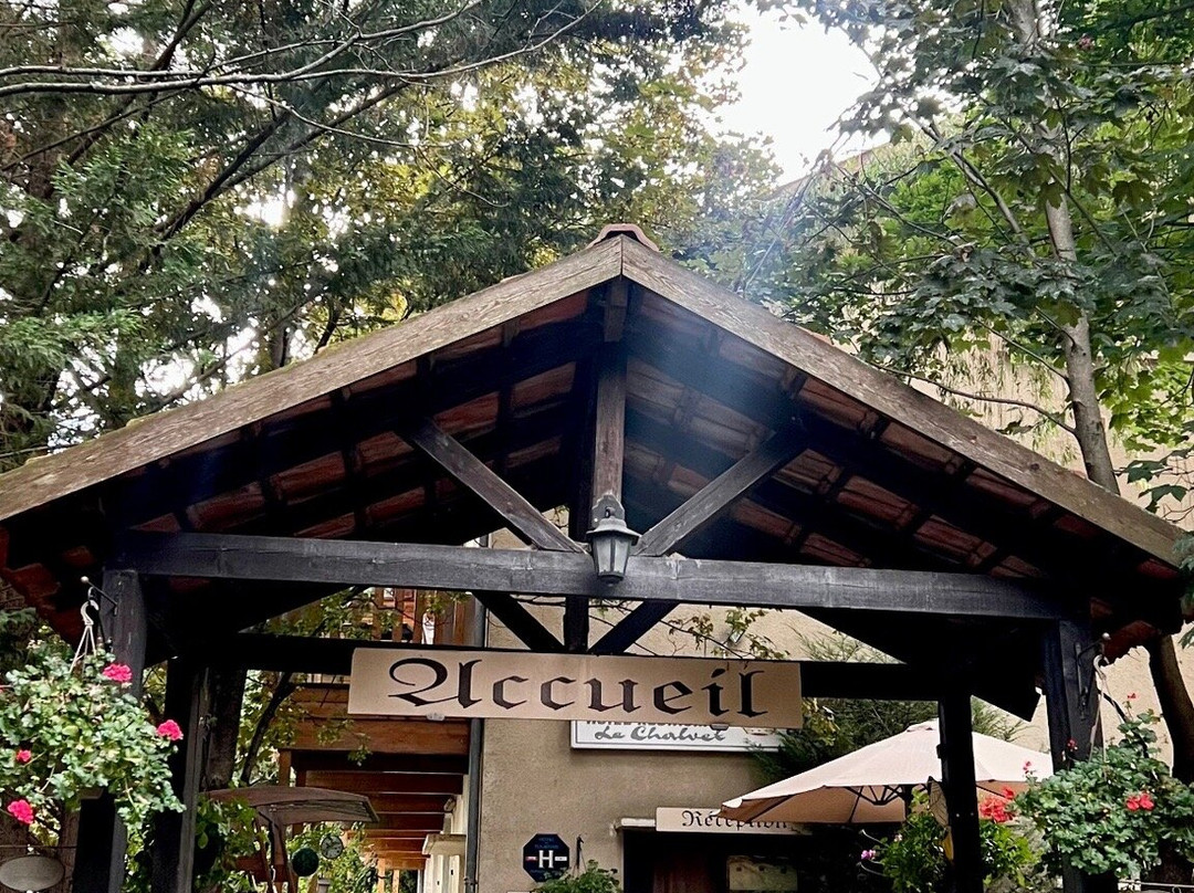 Hotel & Restaurant Le Chalvet主图