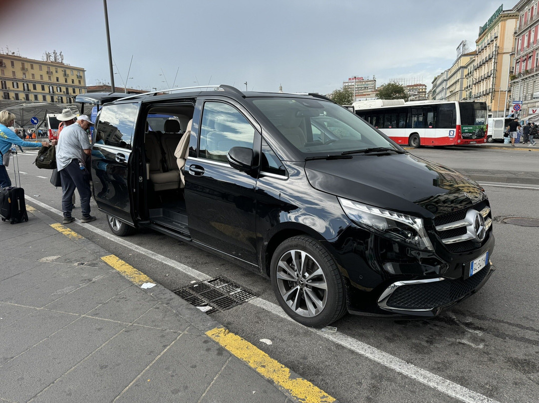 Barbaro Car Service Exclusive Transfers & Tours景点图片