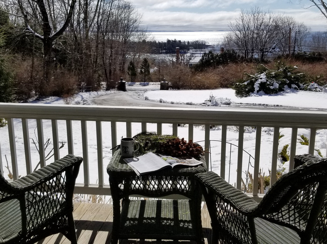 Timbercliffe Cottage Inn主图