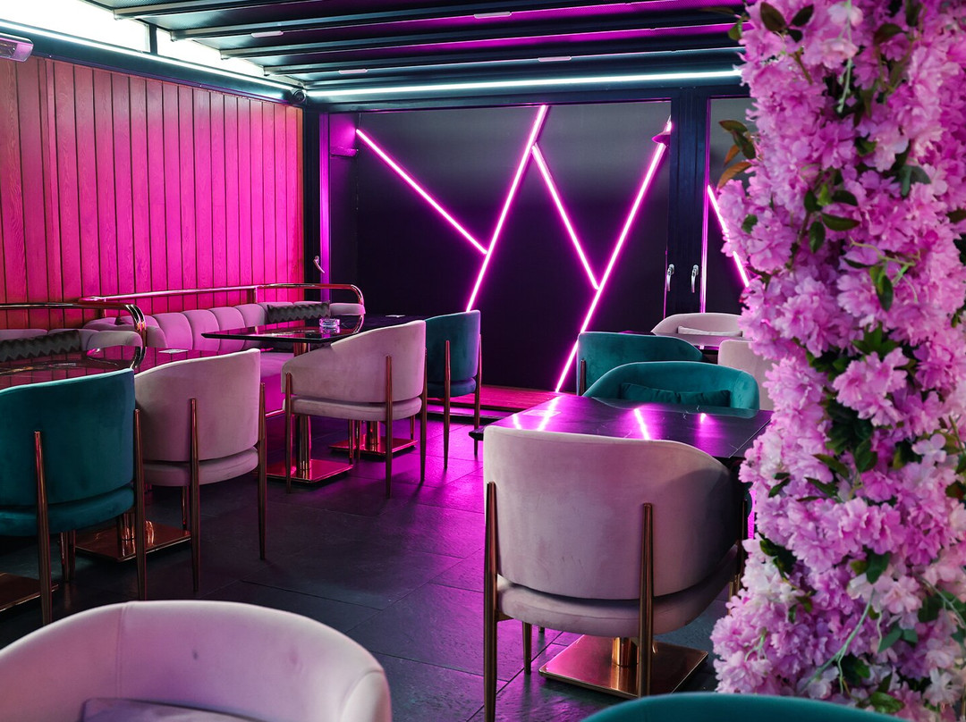 Lounge 212