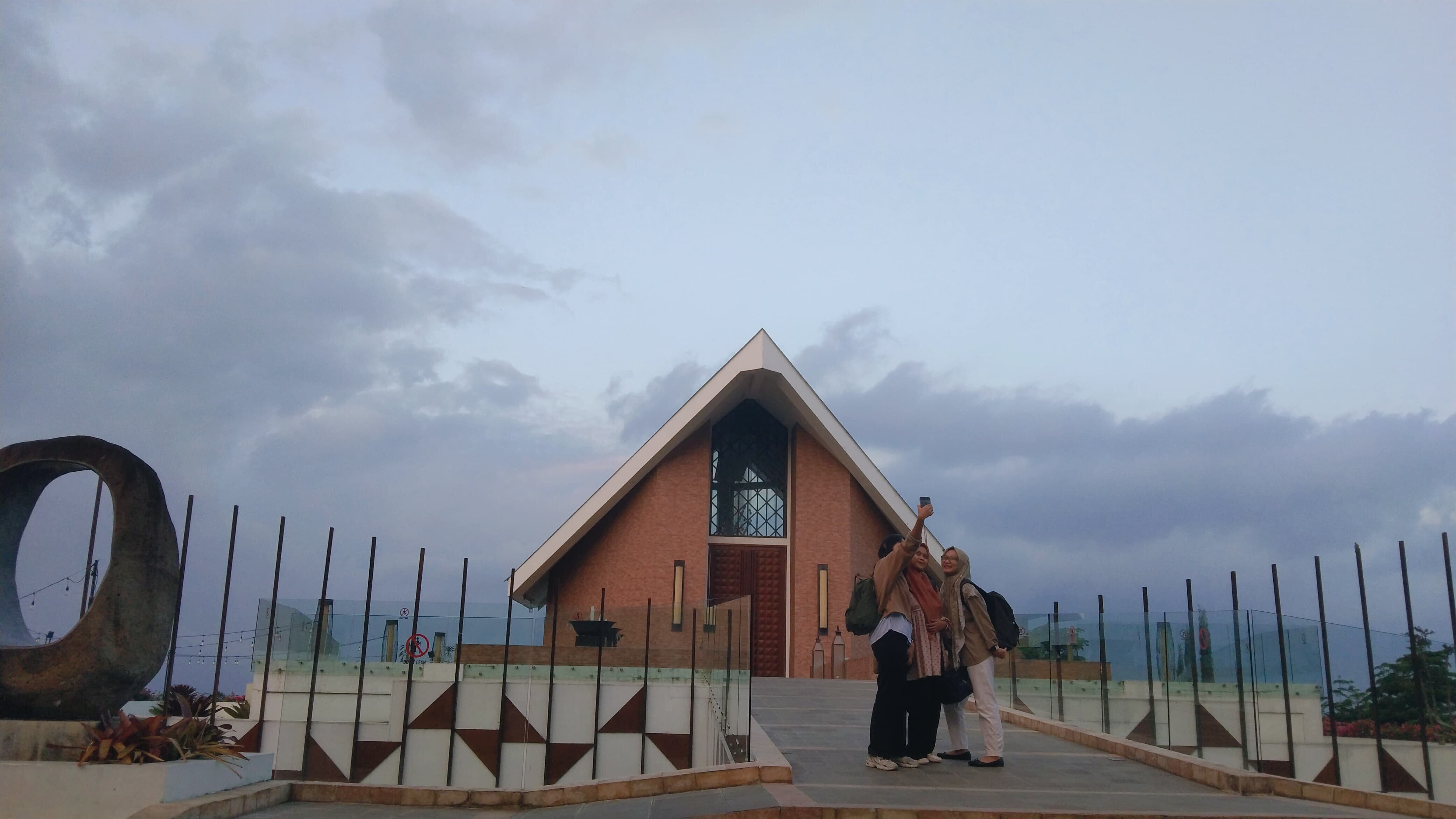 Amarta Hills Hotel and Resort-官方