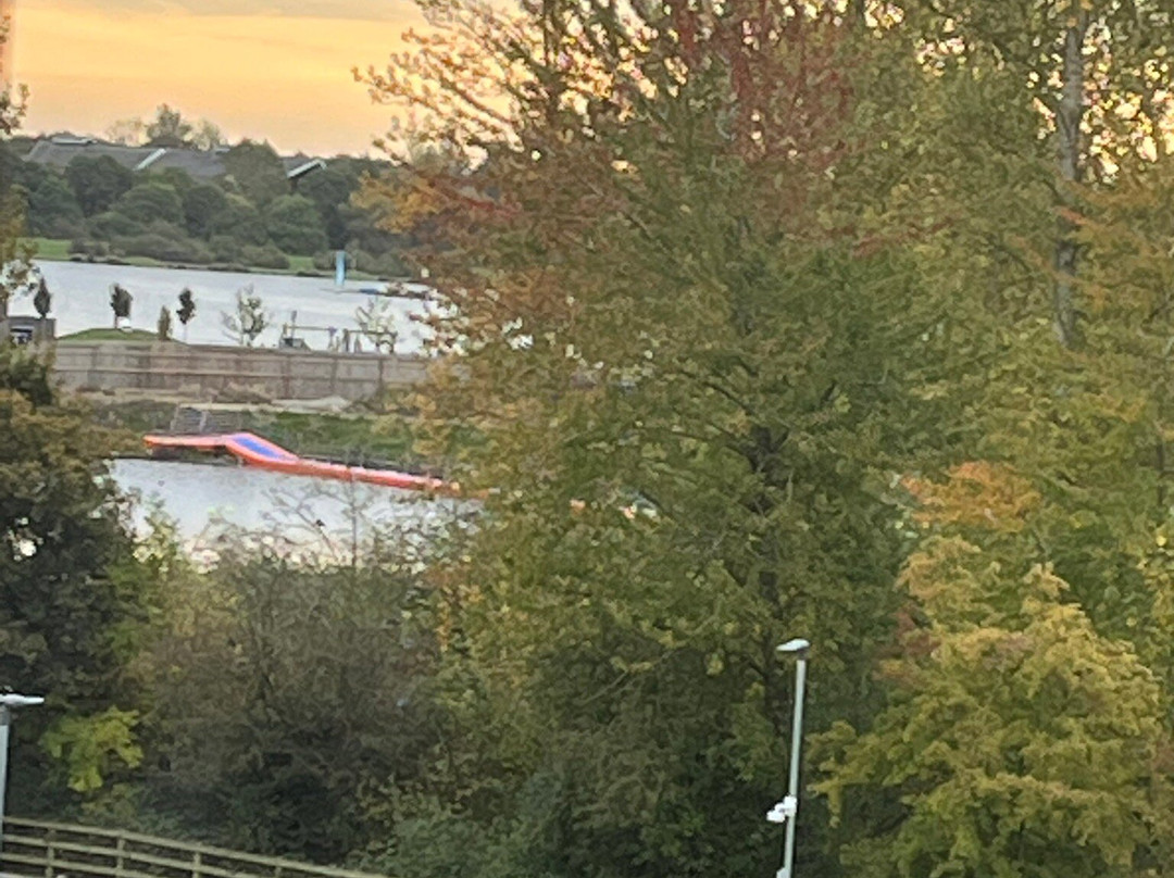 Premier Inn Milton Keynes (Willen Lake) Hotel主图