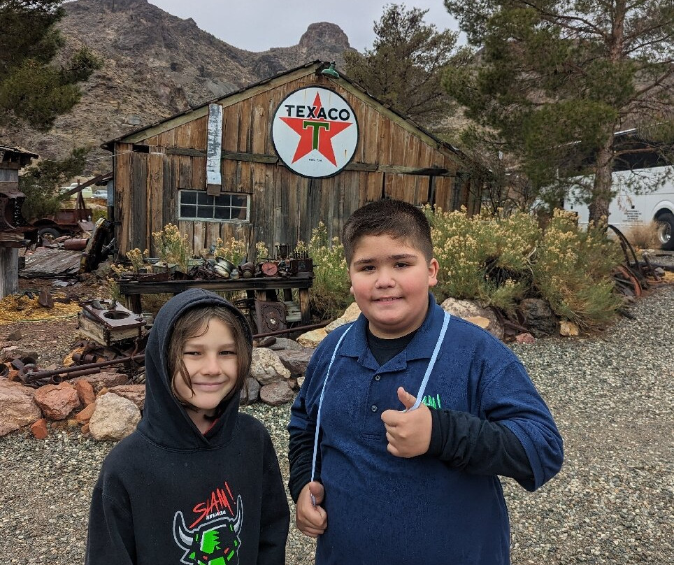 Nelson's Landing-Searchlight必去景点